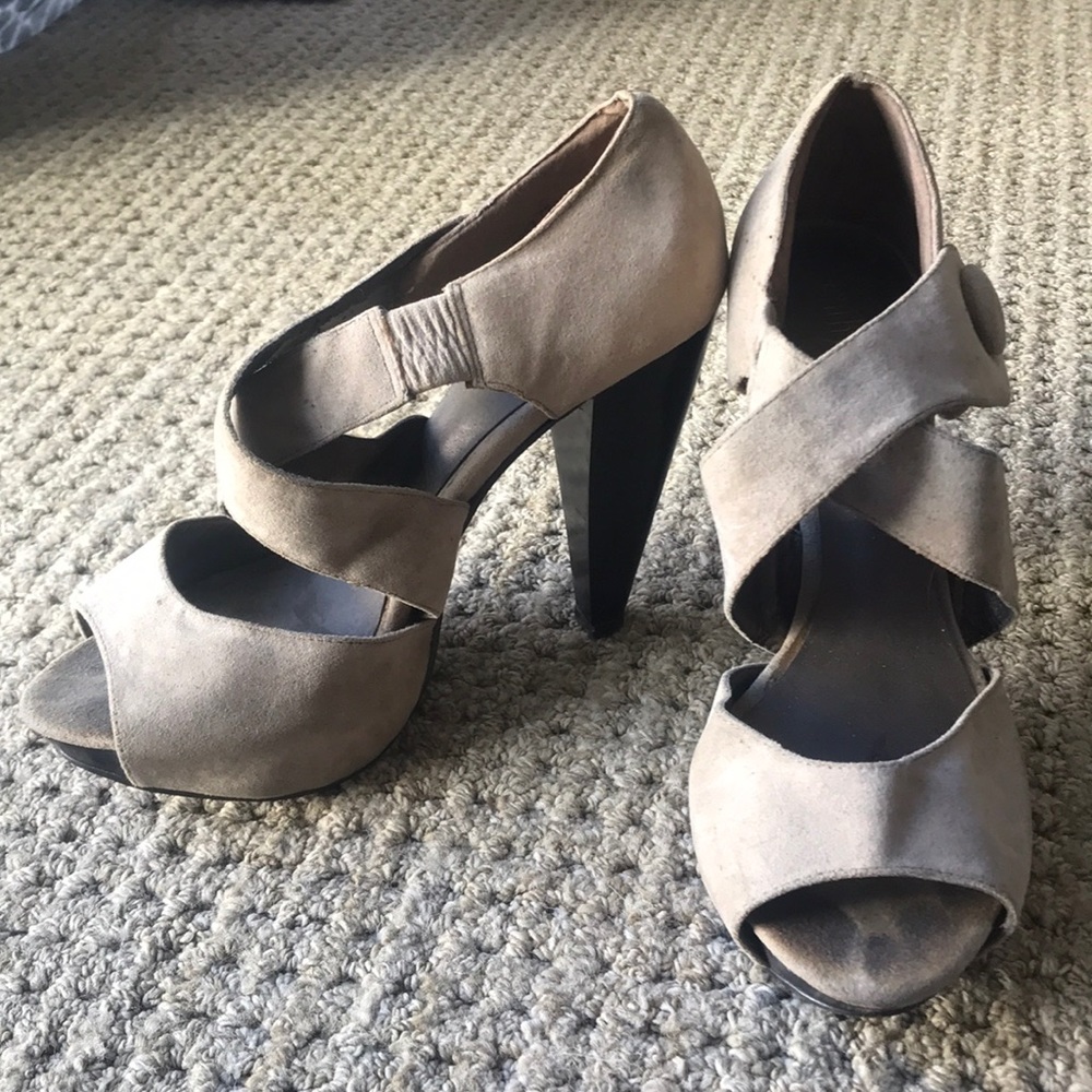 Nude strap heels Cathy Jean